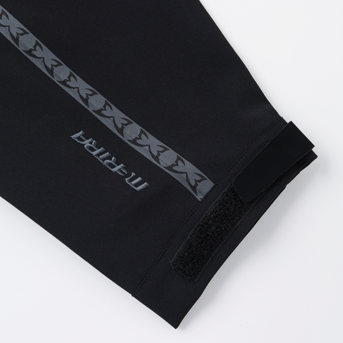 Seam Tape Jacket (Black)